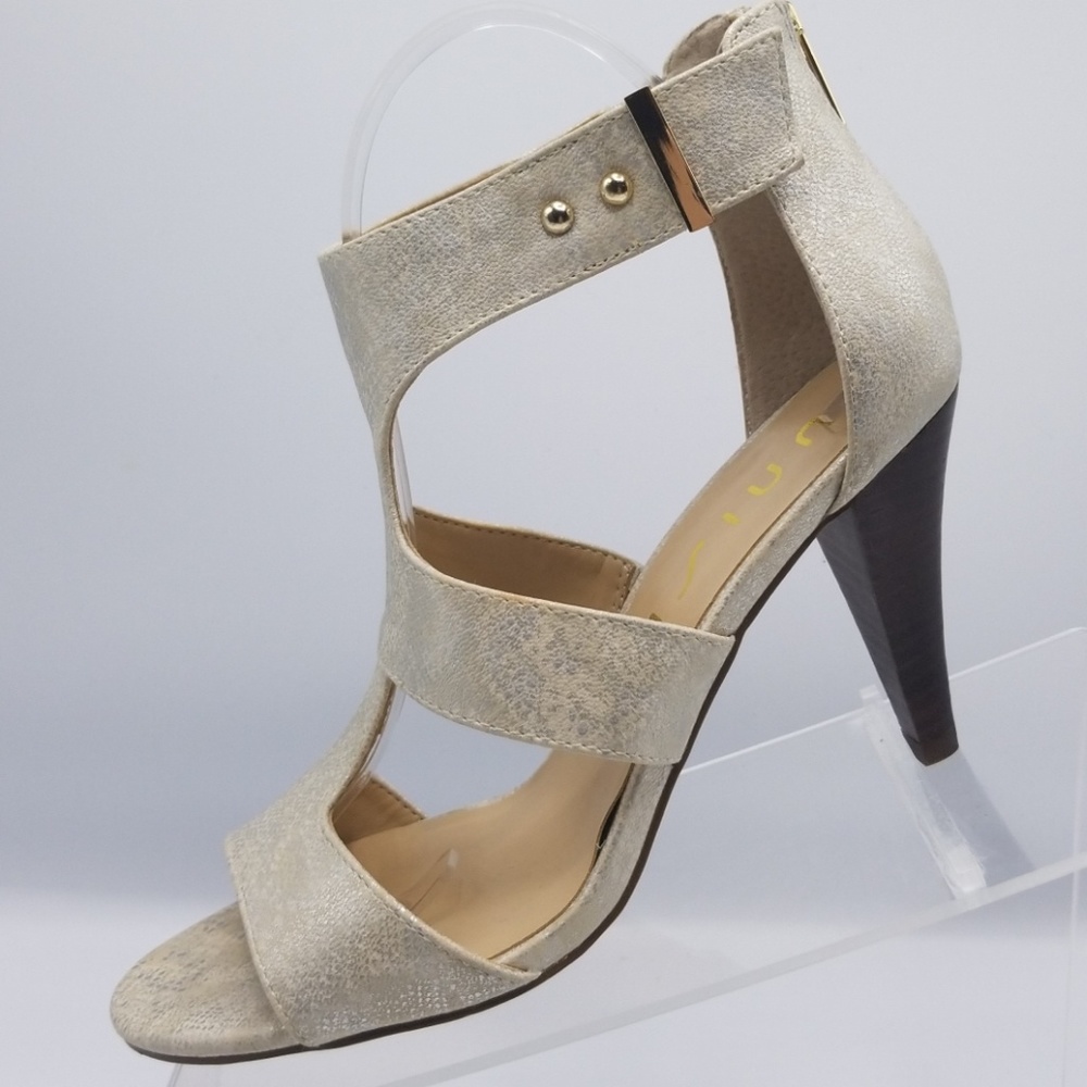 UNISA Cream Metallic Dress Sandals Back Zipper  8M